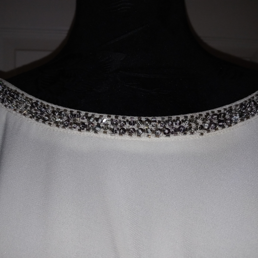 Blouse - Picture 2 of 3